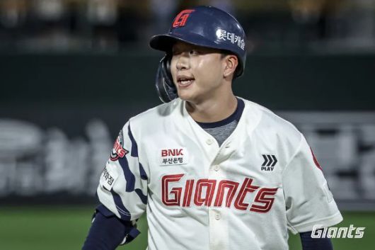 이호준. [사진=롯데]