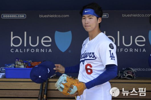 [로스앤젤레스 로이터=뉴스핌] 손지호 기자 = LA 다저스 김혜성이 7일(한국시간) 휴스턴과 경기를 앞두고 덕아웃에서 준비를 하고 있다. 2025.07.09 thswlgh50@newspim.com