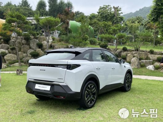 [서울=뉴스핌] 조수빈 기자 = 푸조의 올 뉴 3008 스마트 하이브리드 외관. [사진=조수빈 기자] 2025.07.07 beans@newspim.com