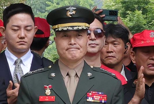 [서울=뉴스핌] 양윤모 기자 = 박정훈 전 해병대 수사단장이 27일 오후 서울고등법원에서 열린 상관명예훼손 등 항소심 2차 공판에 참석하고 있다. 2025.06.27 yym58@newspim.com