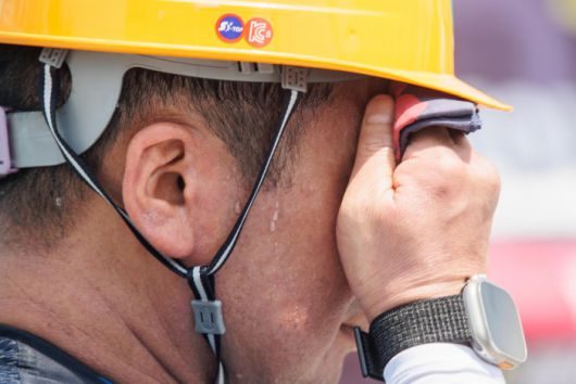 경북 구미 건설현장에서 20대 외국인 노동자가 사망하자 노동계가 폭염 시 휴식 의무화가 필요하다고 요구하고 나섰다. [사진= 뉴스핌DB]