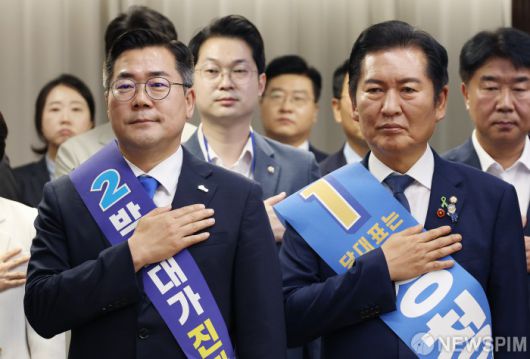 [서울=뉴스핌] 정일구 기자 = 박찬대, 정청래 더불어민주당 당대표 후보. 2025.07.19 mironj19@newspim.com