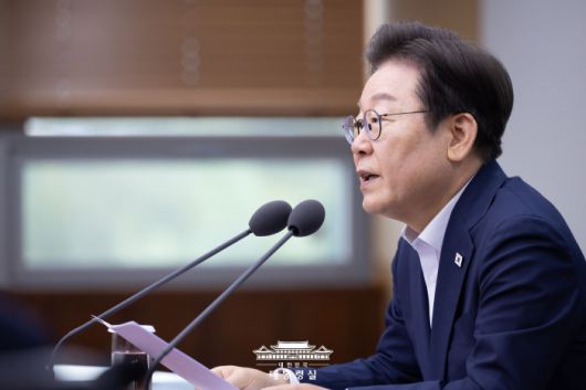 [서울=뉴스핌] 이재명 대통령이 30일 서울 용산 대통령실에서 제3차 비상경제점검TF 회의를 주재하고 있다. [사진=대통령실] 2025.07.30 photo@newspim.com