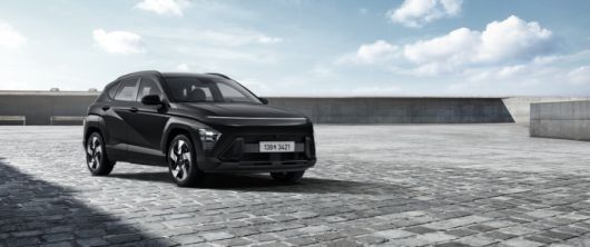 현대자동차가 대표 스포츠유틸리티차량(SUV) 싼타페와 투싼의 연식변경 모델 '2026 싼타페', '2026 투싼'과 소형 SUV 코나의 신규 디자인 패키지인 '코나 블랙 익스테리어'를 7일 출시했다고 밝혔다. 사진은 코나 블랙 익스테리어. [사진=현대차]