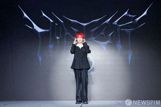 [서울=뉴스핌] 류기찬 인턴기자 = 샤이니 키가 11일 오후 서울 광진구 풀만 엠배서더 서울이스트폴에서 열린 정규 3집 '헌터'(HUNTER) 발매 기념 기자간담회에서 포즈를 취하고 있다. 2025.08.11 ryuchan0925@newspim.com