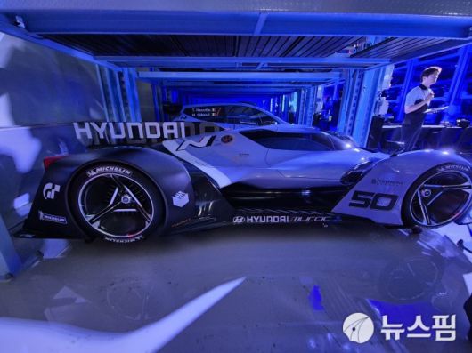 [의왕=뉴스핌] 김승현 기자 = 경기 의왕시에 위치한 현대차 고성능 브랜드 'N 아카이브'에 전시된 N 라인업. 2025.09.18 kimsh@newspim.com