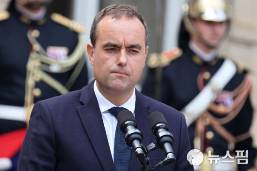 세바스티앙 르코르뉘 프랑스 총리. [사진=로이터 뉴스핌]