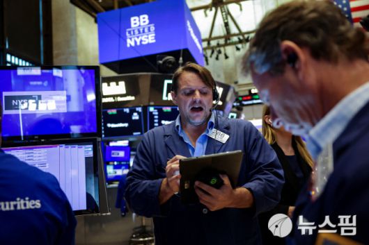 뉴욕증권거래소(NYSE) 트레이더.[사진=로이터 뉴스핌]