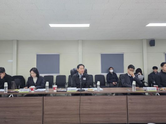 25일 인천계양·부천대장 공공주택지구 현장을 찾은 김용석 대도시권광역교통위원회 위원장이 발언하고 있다. [사진=국토부]