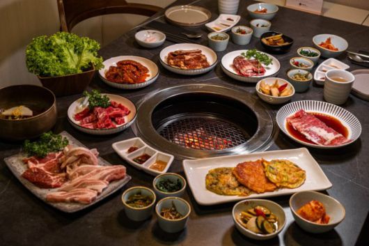 [세종=뉴스핌] 이정아 기자 = 싱가포르 서울 레스토랑의 '코리안 바비큐' 메뉴. 2025.12.13 plum@newspim.com