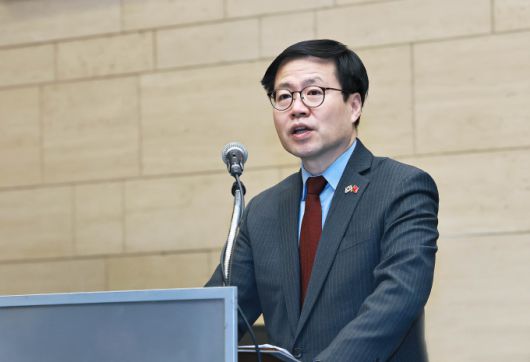 여한구 산업통상부 통상본부장이 26일 서울 대한상공회의소에서 열린 '한중 FTA 10주년' 기념 세미나에서 축사를 하고 있다. [사진=산업통상부] 2025.12.26 dream@newspim.com