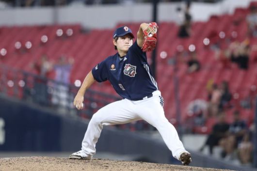 두산 김택연이 힘차게 공을 던지고 있다. [사진=두산 베어스]이웅희 기자= 2025.12.29 iaspire@newspim.com