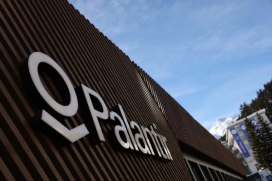 팔란티어 로고가 있는 건물 외관 [사진=블룸버그]