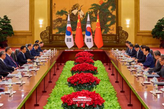 [서울=뉴스핌] 이재명 대통령과 시진핑 중국 국가주석이 지난 5일 오후 중국 베이징 인민대회당에서 정상회담을 하고 있다. [사진=청와대] 2026.01.06 photo@newspim.com