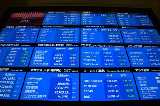 일본 도쿄증권거래소의 시세 현황판 [사진=블룸버그통신]