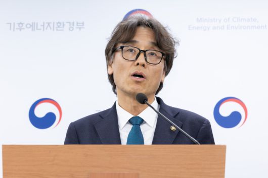 금한승 기후에너지부 1차관이 14일 오후 정부세종청사에서 환경분야 산하기관 업무보고 관련 브리핑을 하고 있다. [사진=기후에너지환경부] 2026.01.14 dream@newspim.com