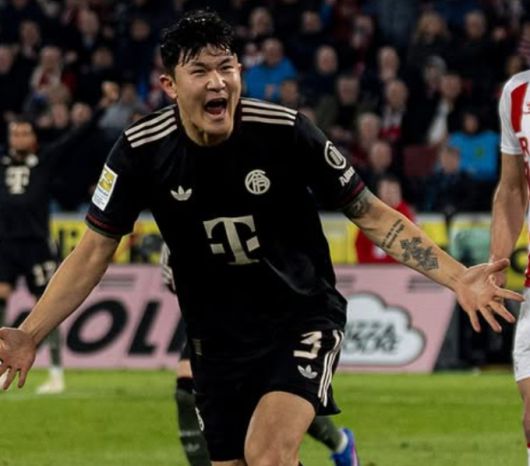 [서울=뉴스핌] 김민재가 15일 열린 쾰른과의 경기에서 헤더로 역전골을 넣은 뒤 세리머니 하고 있다. [사진 = 뮌헨 SNS] 2026.01.15 wcn05002@newspim.com