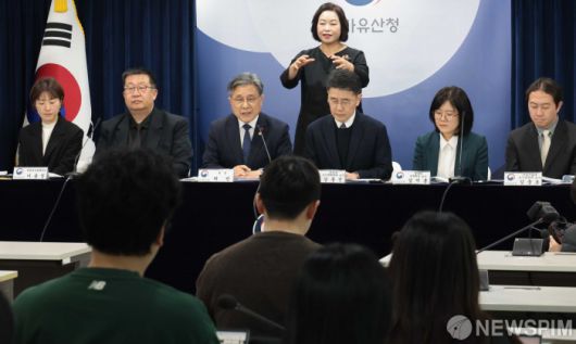 [서울=뉴스핌] 이길동 기자 = 허민 국가유산청장이 19일 서울 종로구 정부서울청사에서 열린  종묘 관련 세계유산영향평가 정책 설명회에서 발언하고  있다. 2026.01.19 gdlee@newspim.com