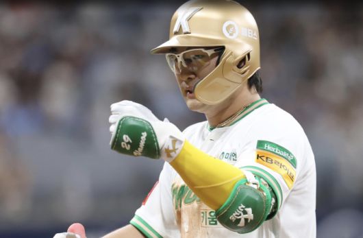 [고척=뉴스핌] 키움의 2번 타자 임지열이 22일 고척 롯데와의 경기에서 5타수 4안타 맹타로 승리를 이끌었다. [사진 = 키움] 2025.07.22 wcn05002@newspim.com