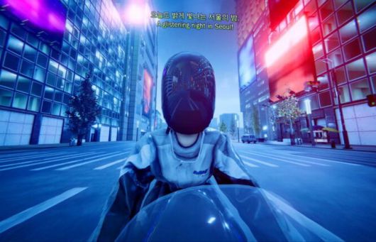 [서울=뉴스핌]이영란 미술전문기자=김아영의 대표작이자 현재 뉴욕 MoMA PS1 초대전에도 출품된 미디어 아트 '딜리버리 댄서' 3부작 중 한 장면. ©Ayoung Kim   2026.01.20 art29@newspim.com