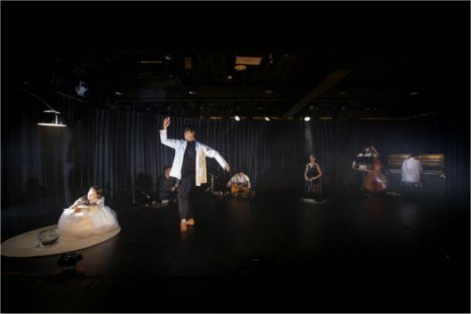 정동극장 창작플랫폼 바운스 중 '먻' 공연(사진=정동극장 제공)