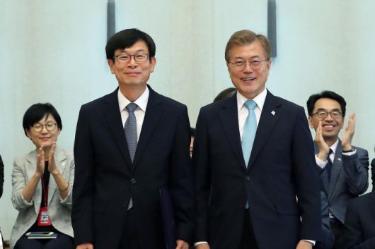 지난 2017년 6월 당시 김상조 공정거래위원장 임명식. 청와대 제공