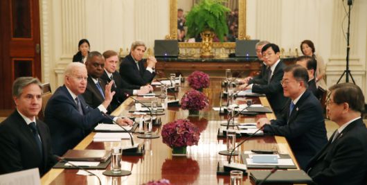 문재인 대통령, 조 바이든 미 대통령과 확대회담. 연합뉴스