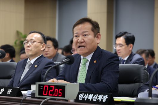 질문에 답변하는 이상민 행안부 장관. 연합뉴스