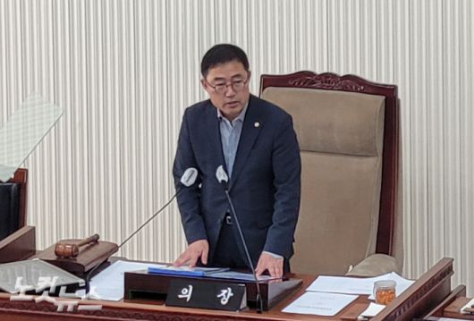 김진웅 경기 과천시의회 의장. 박창주 기자