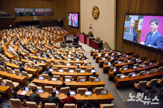 14일 서울 여의도 국회에서 제424회국회(임시회) 제2차 본회의 정치·외교·통일·안보에 관한 대정부질문이 열리고 있다. 윤창원 기자