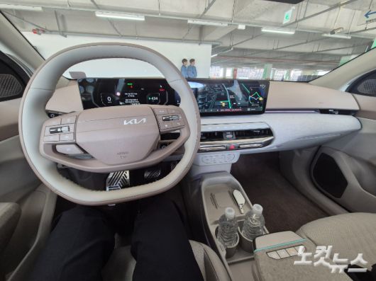 EV4 1열 탑승 모습. 정석호 기자