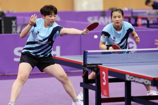 한국 여자 실업 탁구 포스코인터내셔널의 유한나(왼쪽)-김나영. 협회