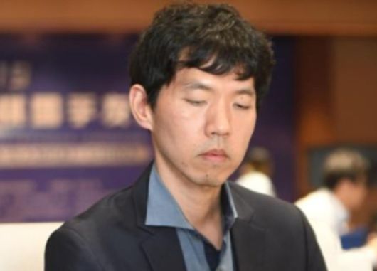 'LG배 기왕전'에 역대 우승자 자격으로 출전하는 이창호 9단의 대국 장면. 한국기원 제공