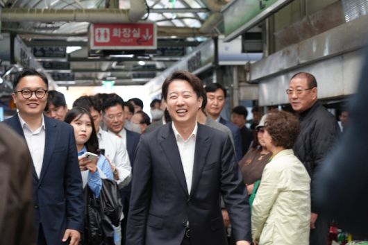 11일 부산을 찾은 이준석 개혁신당 대선 후보. 캠프 제공