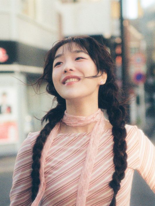 정규 1.5집 '플레인' 이후 약 10년 만인 지난달 24일, 치즈는 정규 2집 '잇 저스트 해픈드'를 발매했다. 무드밍글 제공