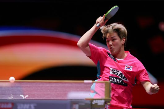 강력한 드라이브를 구사하는 안재현. ITTF