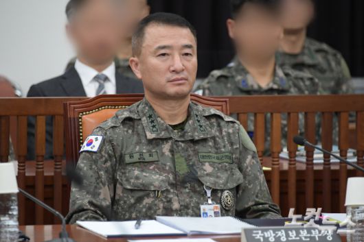 지난해 10월 30일 서울 여의도 국회에서 열린 정보위원회의 국방정보본부 국정감사에 원천희 국방정보본부장이 출석해 있다. 윤창원 기자