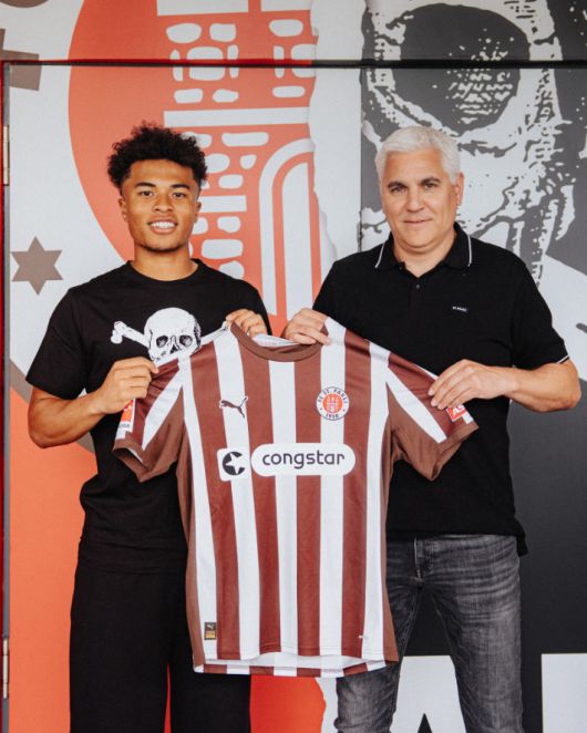 후지타 조엘 마치. 장크트파울리 페이스북