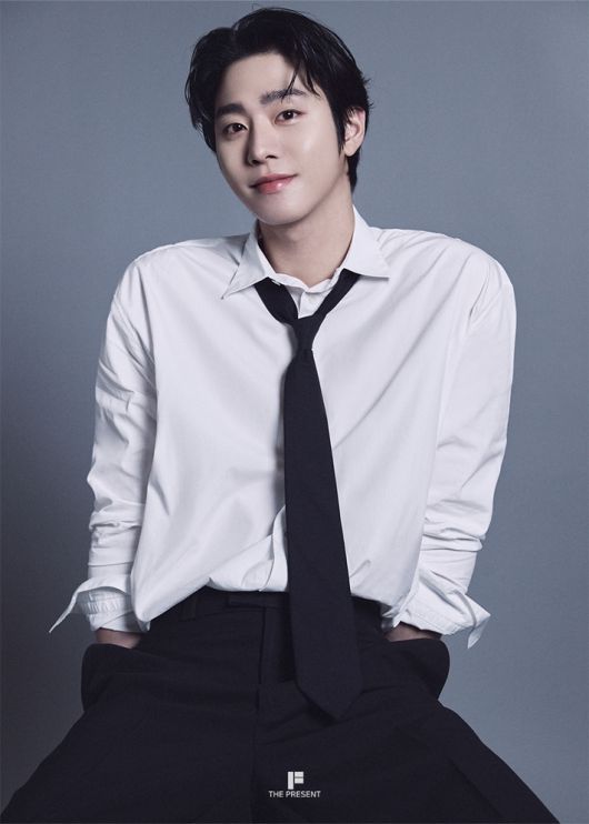 지난 20일 전 세계에 공개된 넷플릭스 애니메이션 '케이팝 데몬 헌터스'에서 진우 역을 연기한 배우 안효섭. 더프레젠트컴퍼니 제공