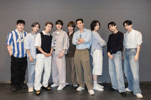 슈퍼주니어 정규 12집 타이틀곡은 '익스프레스 모드'다. SM엔터테인먼트 제공
