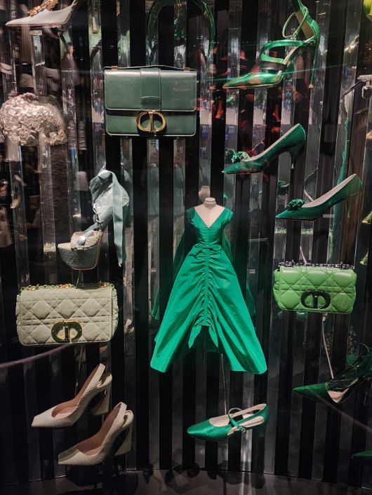 '크리스챤 디올: 디자이너 오브 드림스' 전시 공간. 곽인숙 기자