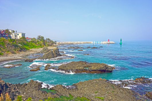 읍천항 등대 소공원. 경주시 제공