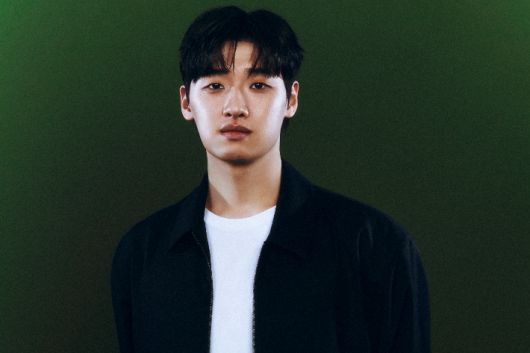 배우 이다윗은 "탈락자가 생기고 침대가 하나씩 빠지면 벽에 숨겨졌던 '오늘은 나, 내일은 너'라는 라틴어 문장이 드러난다"며 황 감독의 디테일에 감탄했다고 강조했다. 넷플릭스 제공