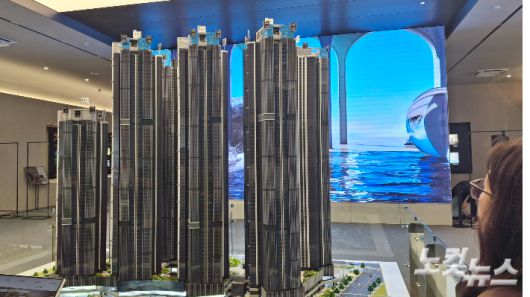 르엘 리버파크 견본주택에 마련된 모형도. 강민정 기자