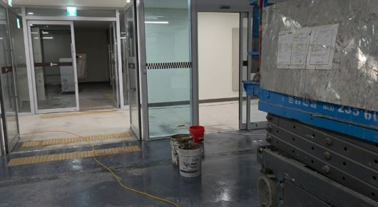 최근 내린 폭우에 누수가 발생한 충북도의회 신청사. 독자 제공