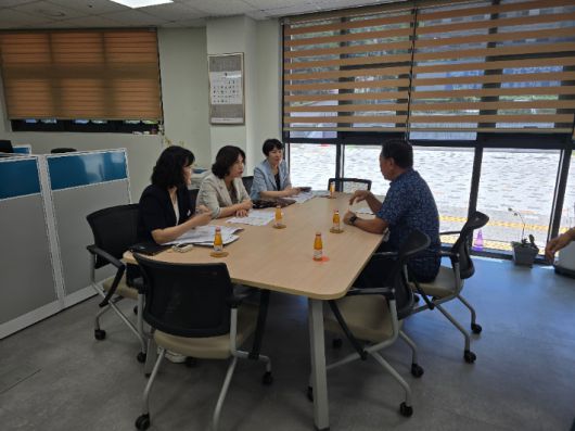 시립복지원 방문 현장. 창원시 제공