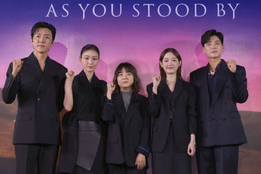 좌측부터 이무생, 전소니, 이정림 감독, 이유미, 장승조. 넷플릭스 제공