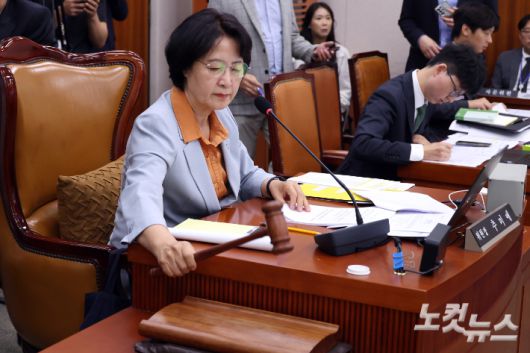 추미애 위원장. 윤창원 기자
