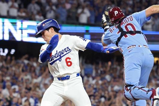 득점에 성공하는 김혜성. 연합뉴스