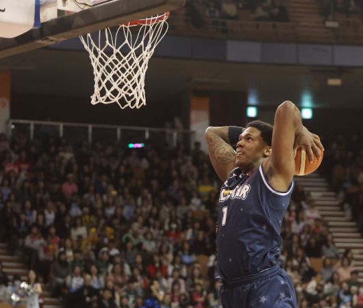 네이던 나이트의 활약. 연합뉴스